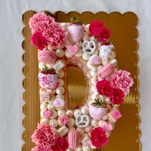 Meet your Posher, Dina